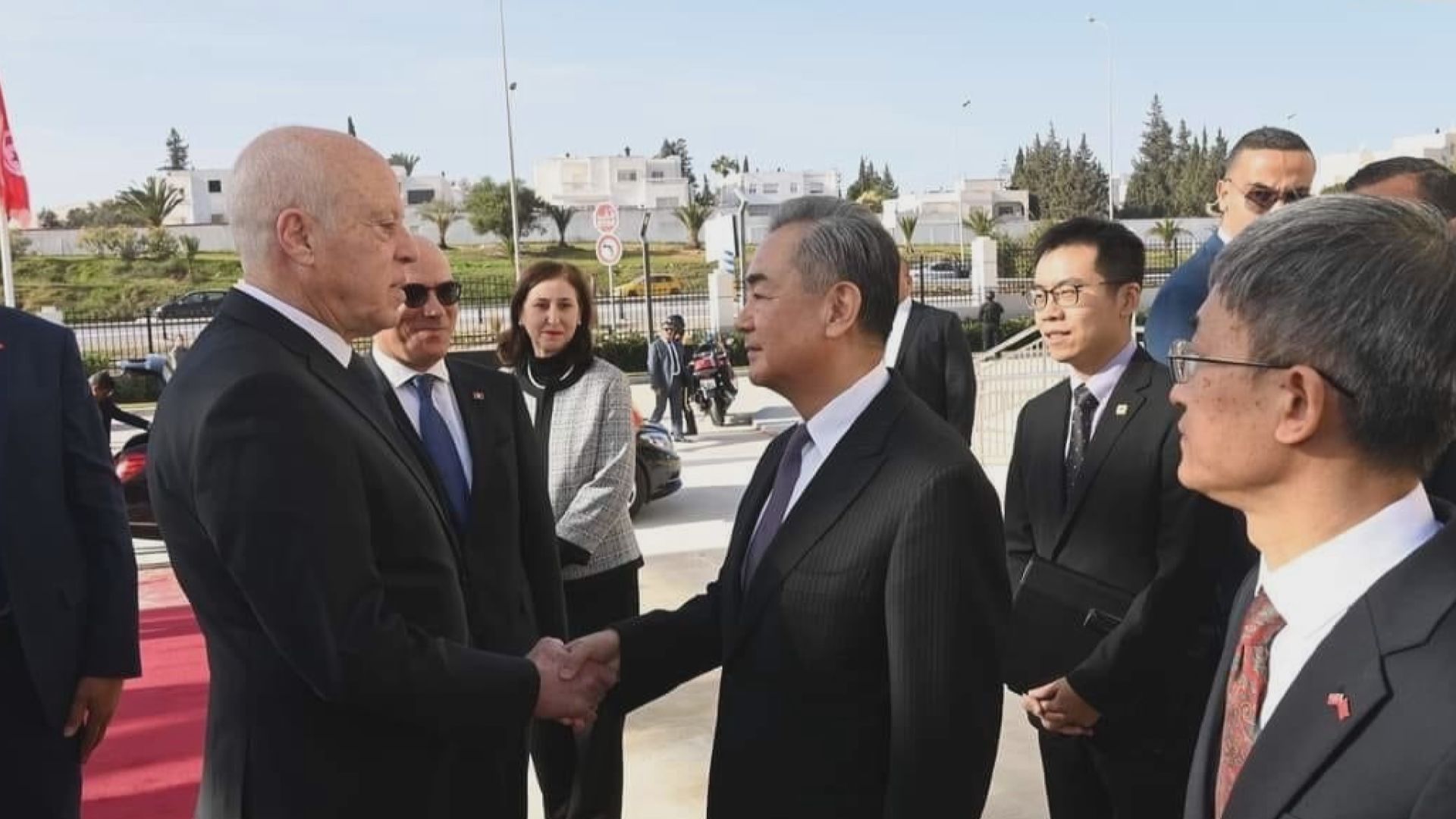 外長王毅到訪突尼斯與總統賽義德會談
