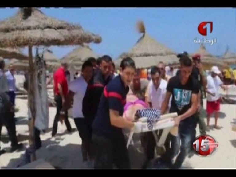 突尼斯酒店遇襲最少28死