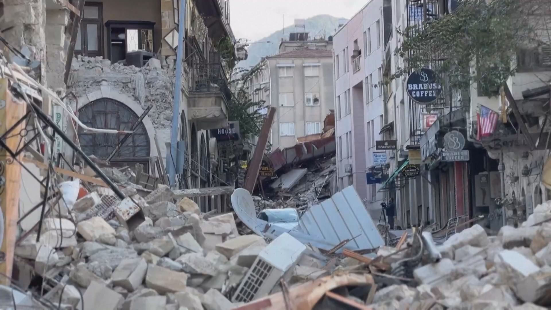 土耳其政府承諾一年內為地震災民提供永久居所