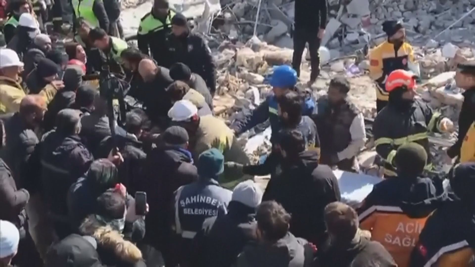 土耳其地震災區多名被困逾120小時的人獲救