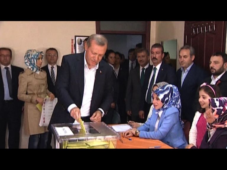 土耳其議會選舉投票結束