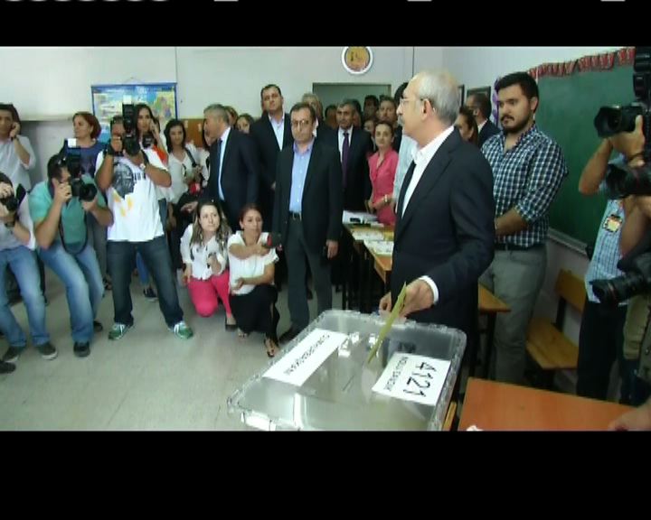 
土耳其首次總統選舉開始投票