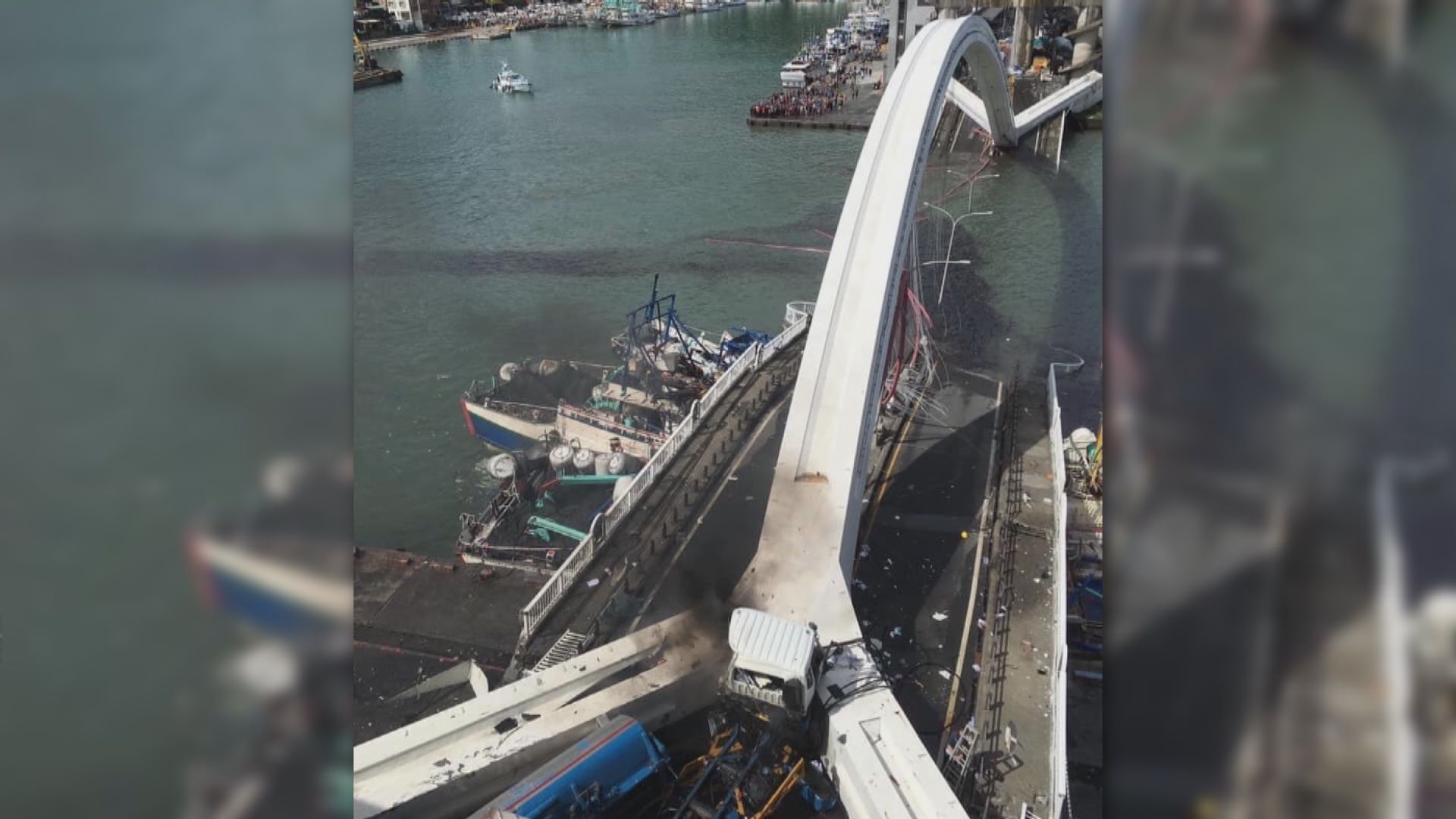 台灣宜蘭南方澳跨港大橋倒塌逾20人傷