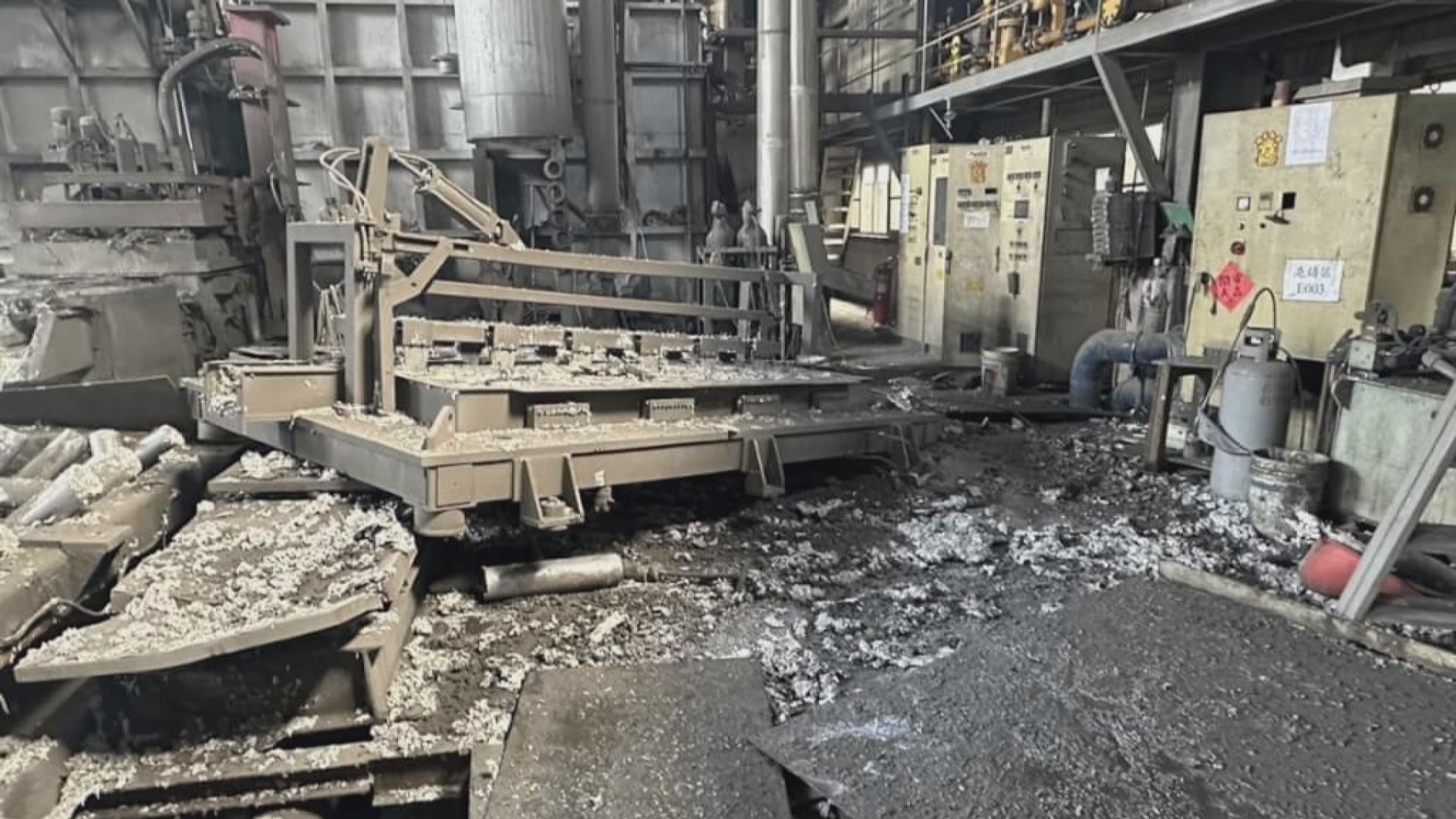 台灣高雄鋁工廠爆炸 最少兩死六傷