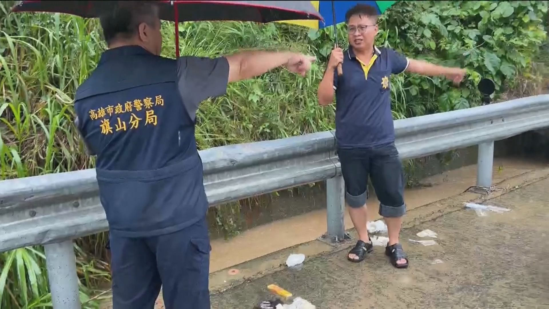 台南多區水浸　高雄大雨下有女司機失蹤疑跌入排水溝
