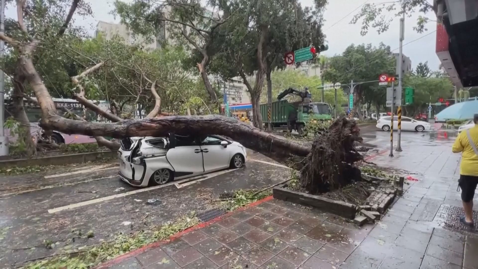 康妮掠過浙江沿岸　為當區帶來大暴雨