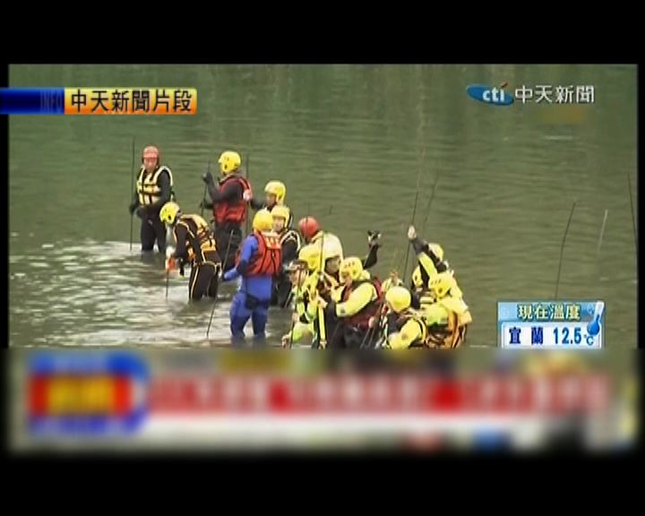 
台灣搜救員繼續搜尋三名復航失蹤乘客
