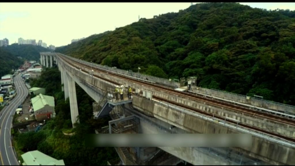 台機捷高架橋設十層樓梯塔逃生