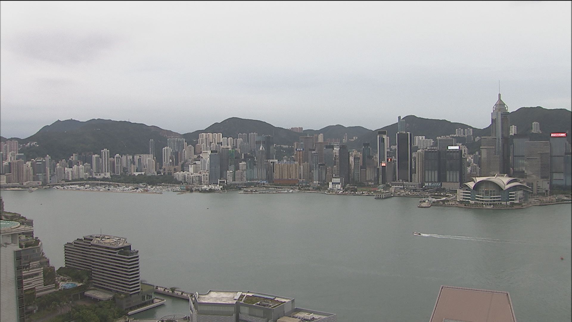 三號強風信號繼續生效　天文台指掛更高信號機會較低