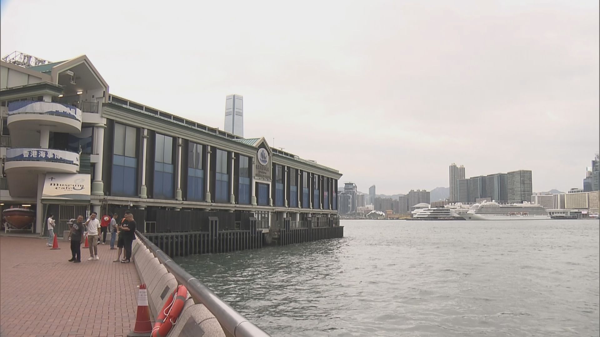 三號強風信號至少維持至明午6時　明早雨勢頻密(梁柏晞報道)