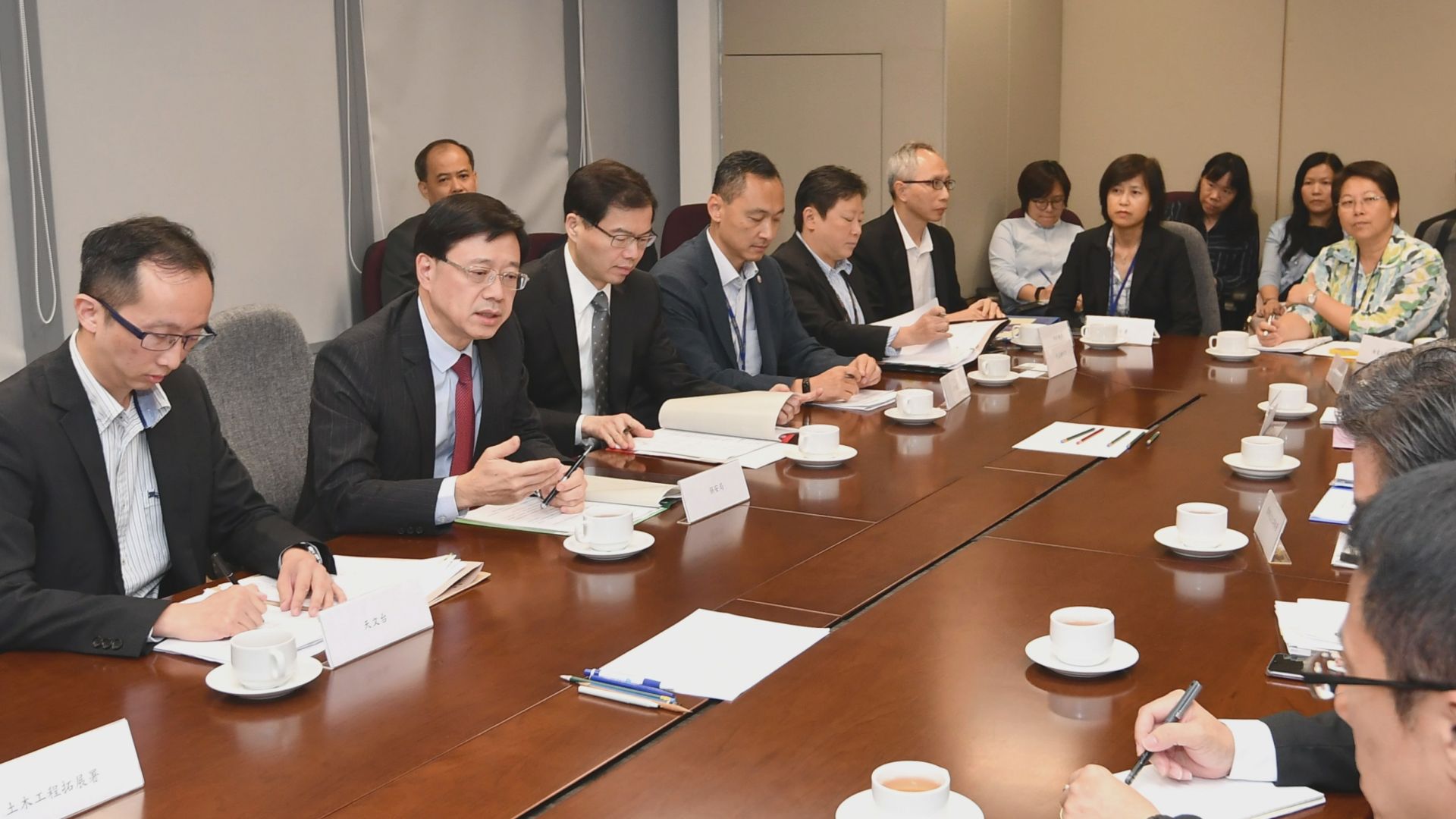 政府跨部門會議討論颱風應變工作