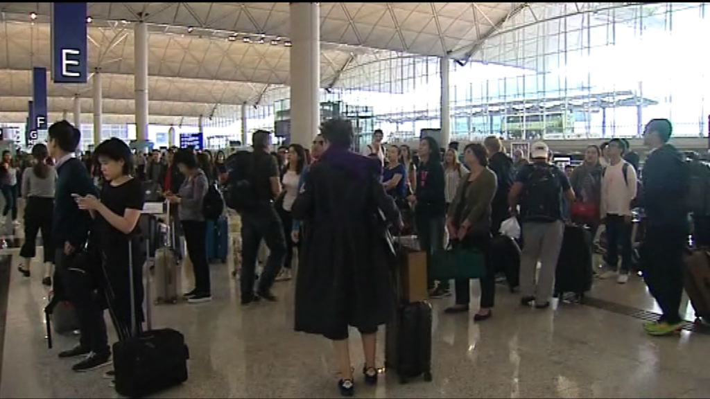 逾550班航機受颱風影響需延誤或取消