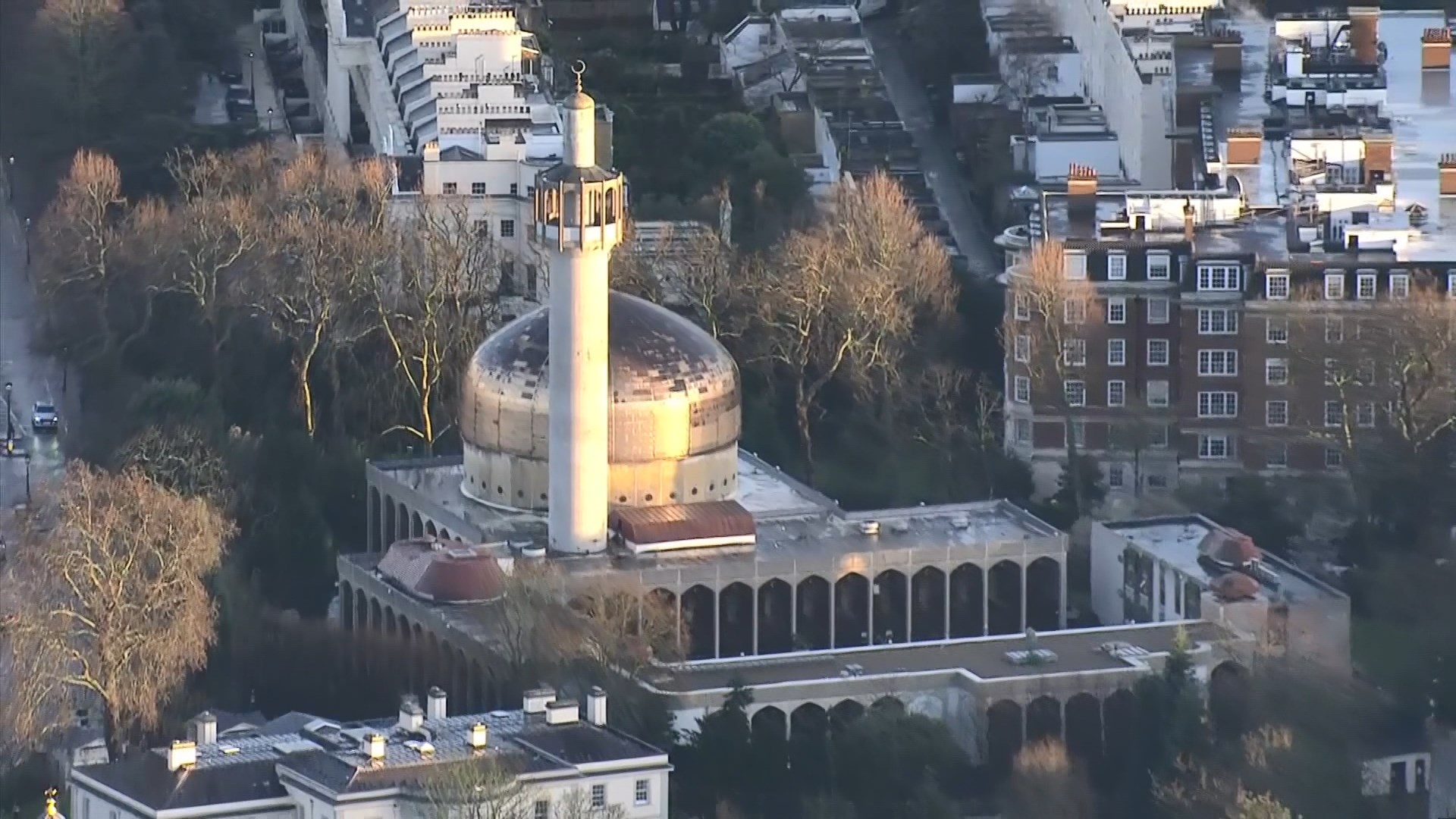 英國倫敦清真寺發生持刀傷人案一人傷