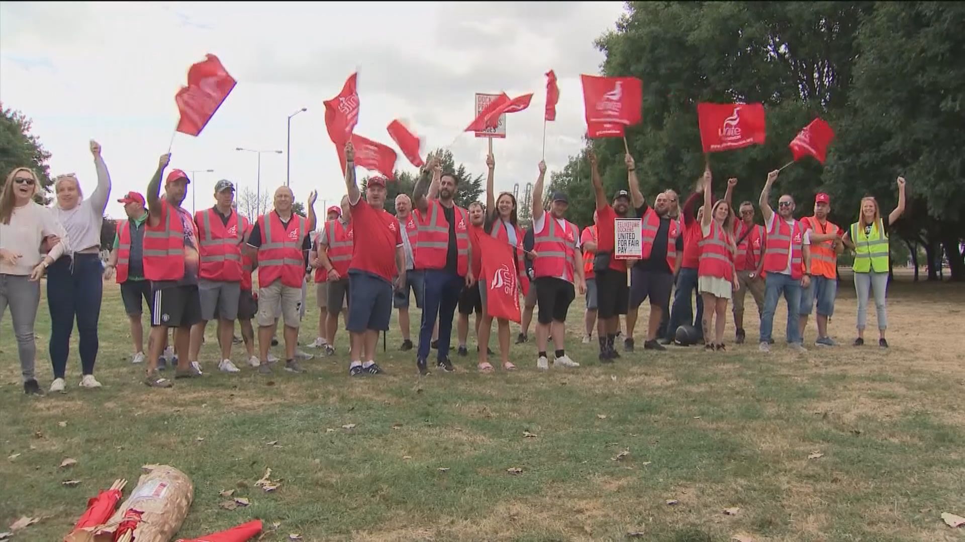 英國工會提出動議呼籲加強協調罷工增談判籌碼