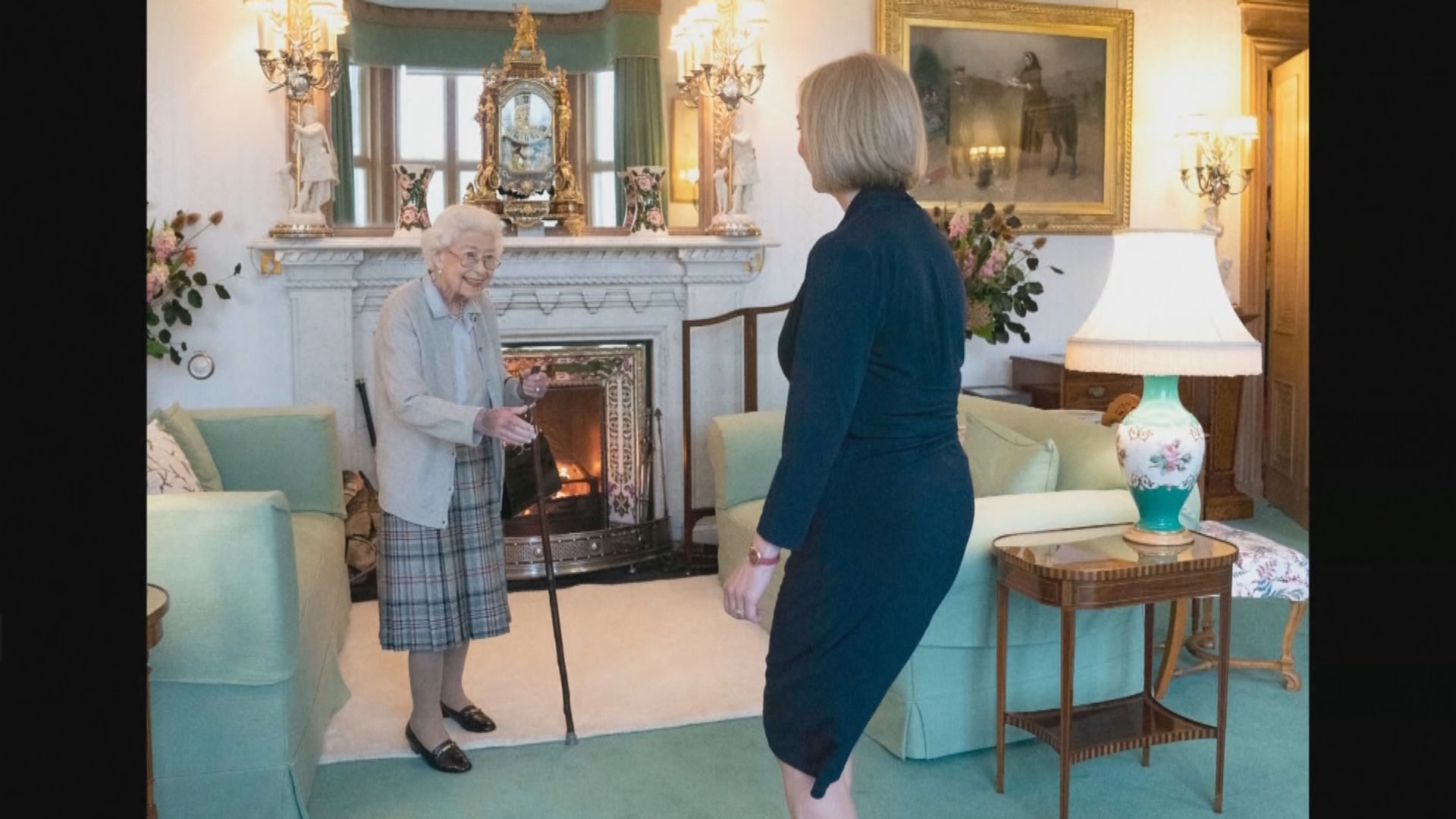卓慧思獲女王任命正式成為英國首相