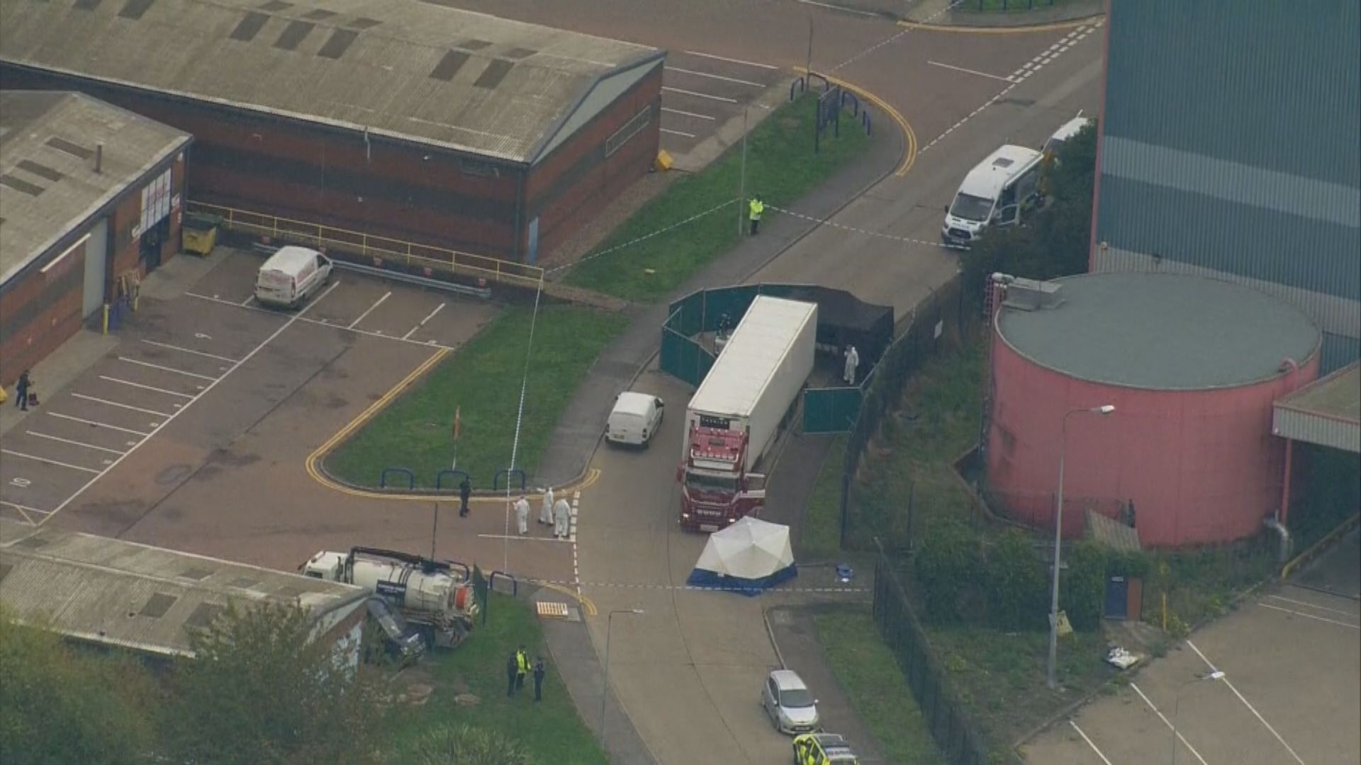 英國貨櫃車發現屍體案　被捕人數增至四人