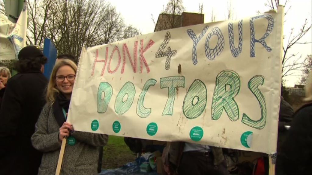 英格蘭醫生罷工　三千手術取消