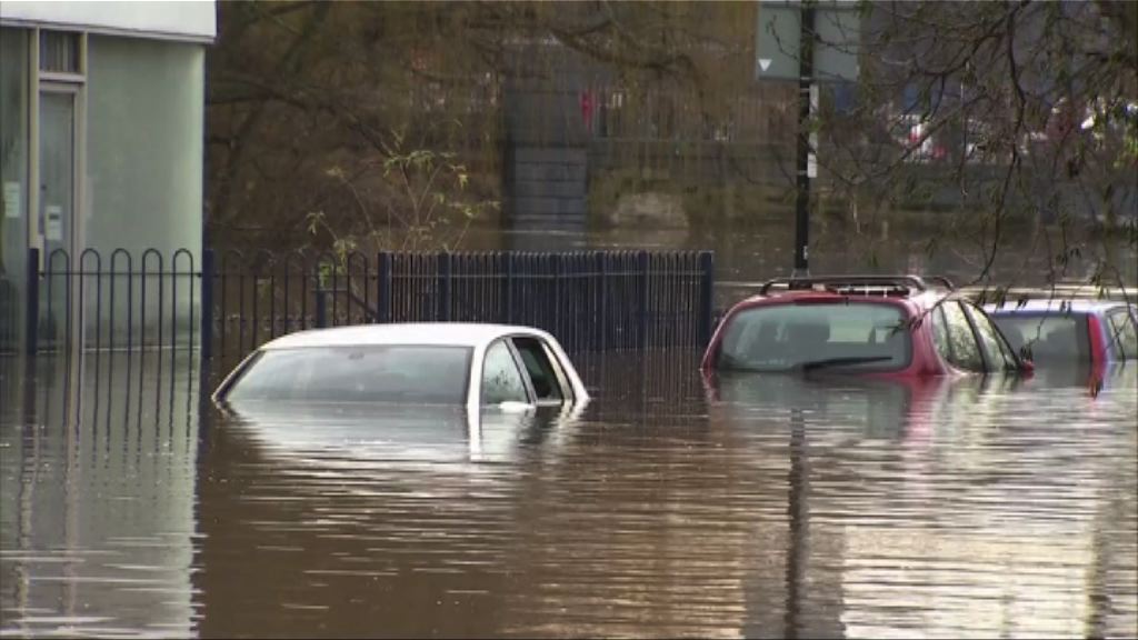 英國約克郡暴雨成災河流缺堤致水浸
