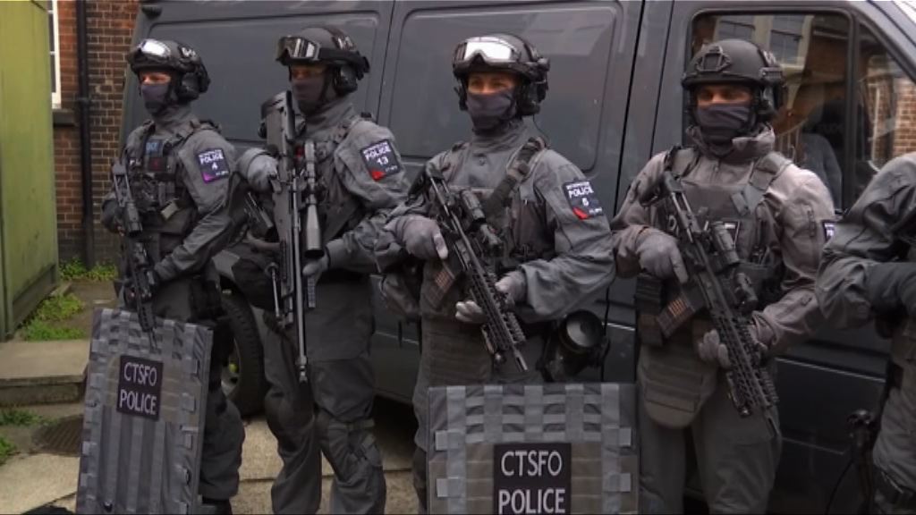 英警方增派持槍警察巡邏倫敦加強反恐