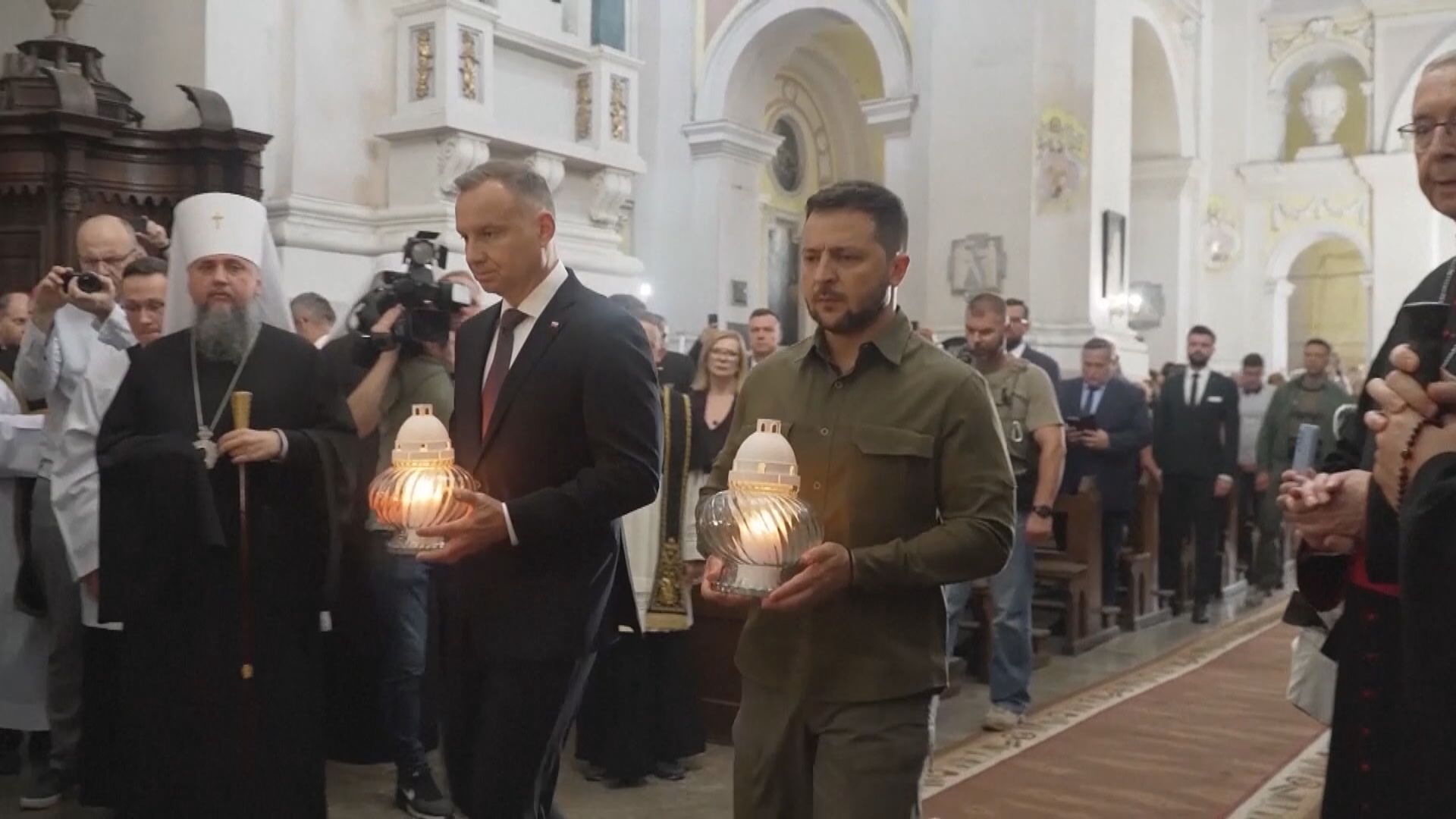 烏克蘭波蘭領袖悼念二戰屠殺遇難者 表示會保持團結