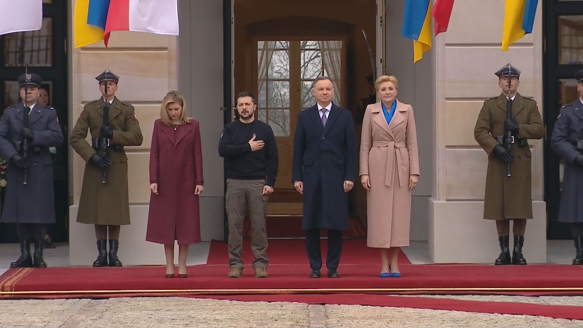 澤連斯基國事訪問波蘭　跟總統杜達會面
