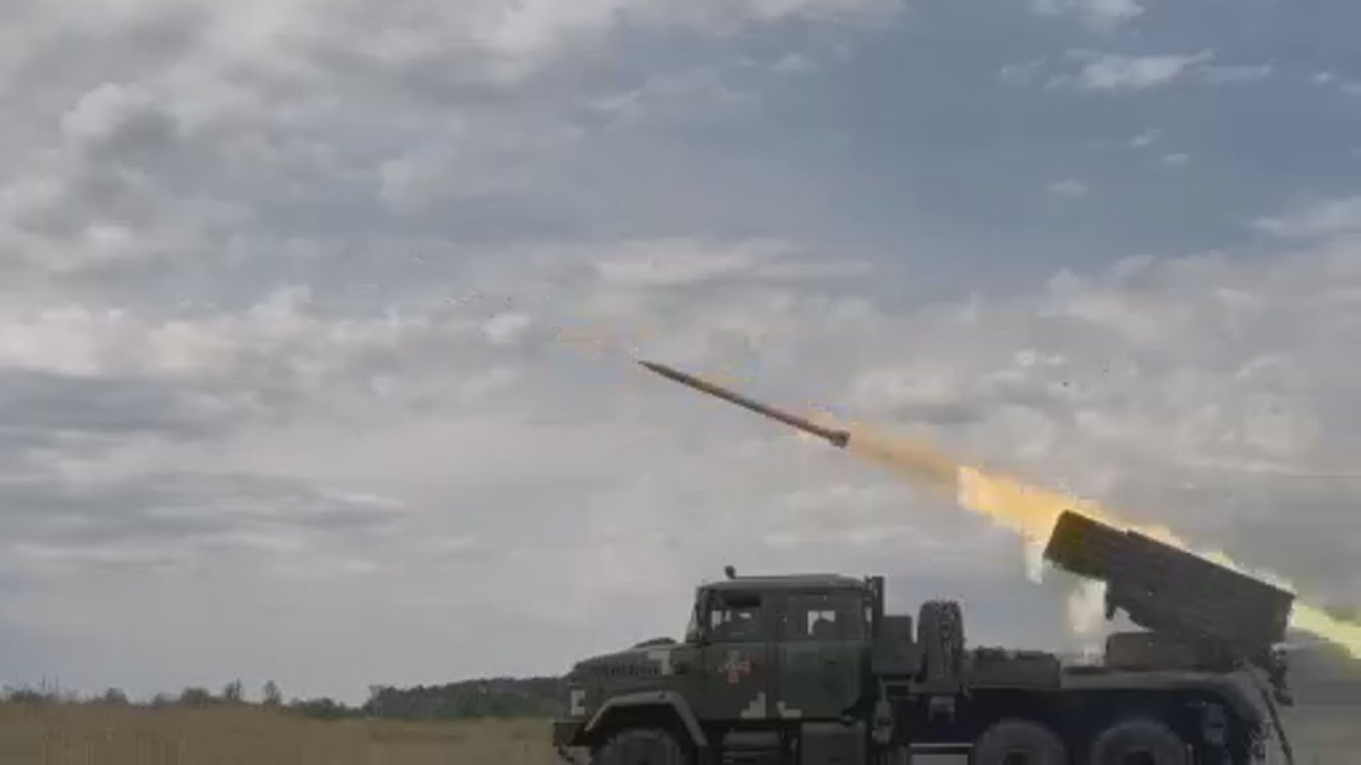 俄軍持續攻擊烏克蘭東部及南部　稱摧毀六座美國提供的多管火箭系統