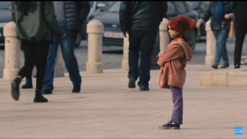 聯合國社會實驗短片揭貧富兒童待遇迥異