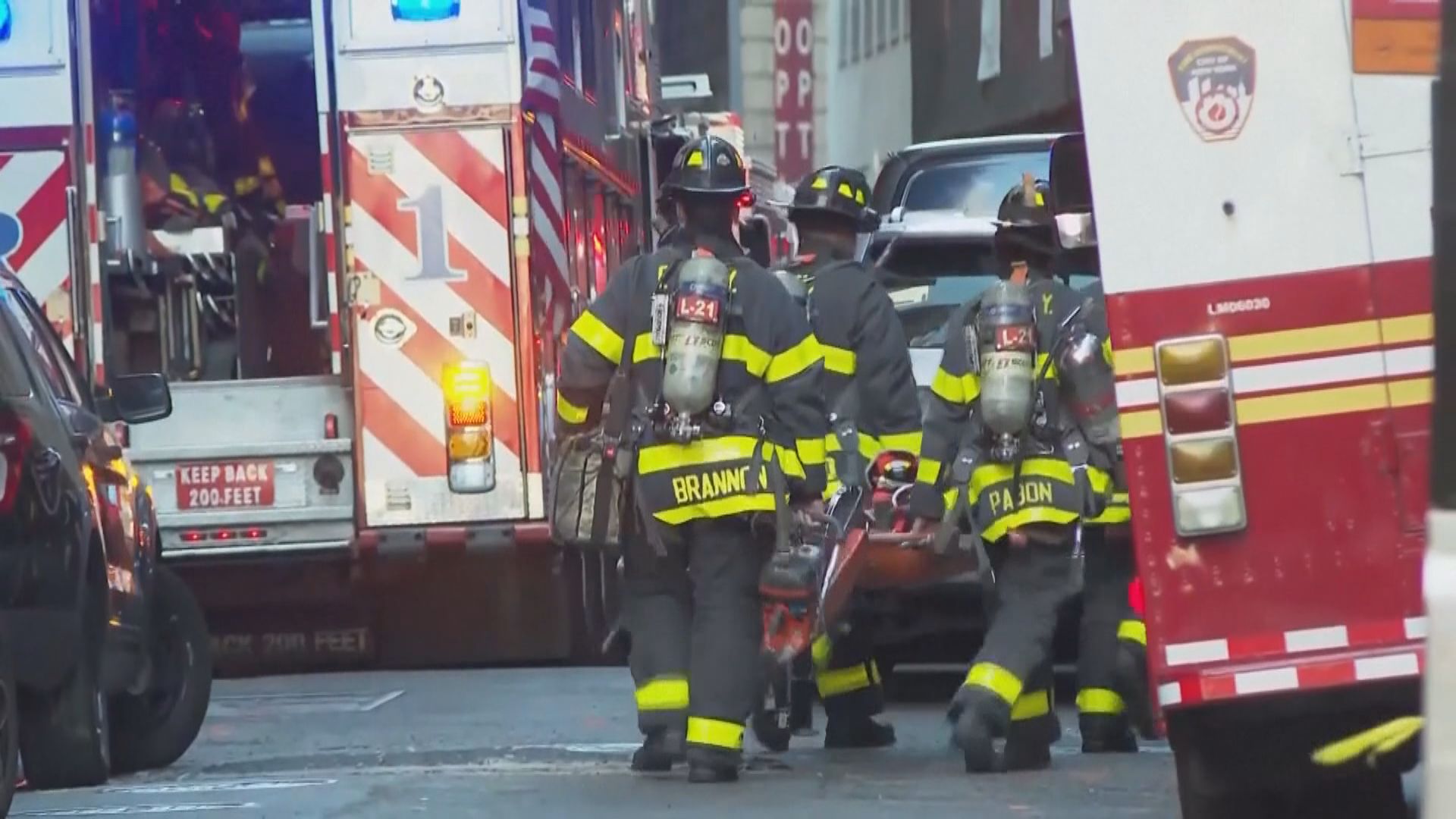 紐約曼哈頓多層停車場倒塌　至少1死5傷