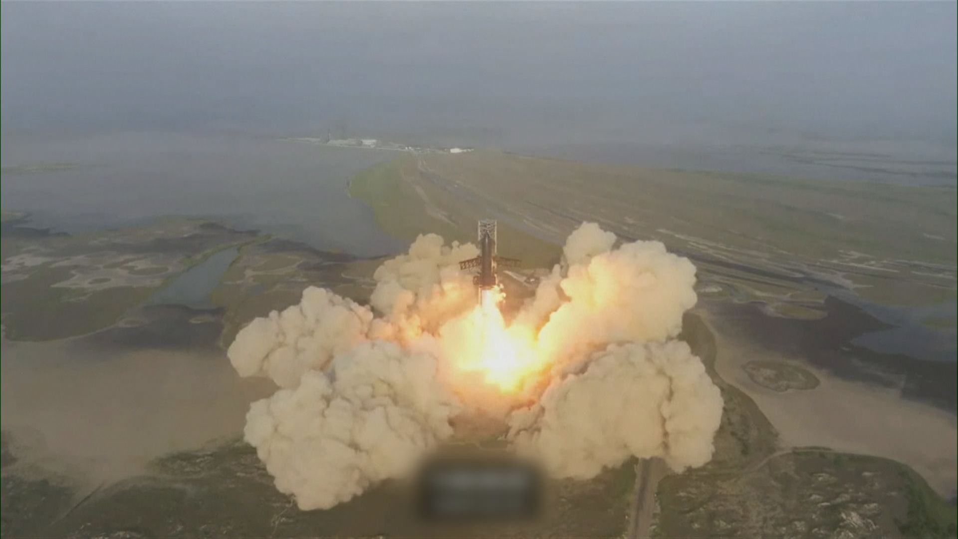 SpaceX星艦火箭升空時爆炸　公司指引擎失靈致火箭失控