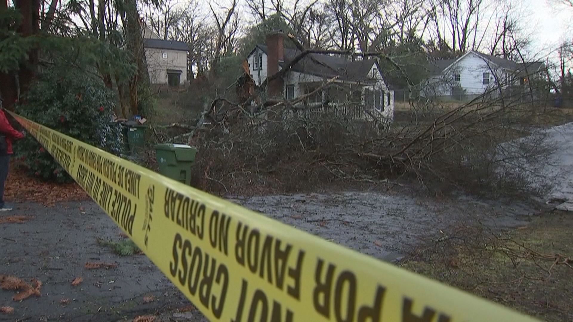 美國多州出現惡劣天氣　至少9人死亡