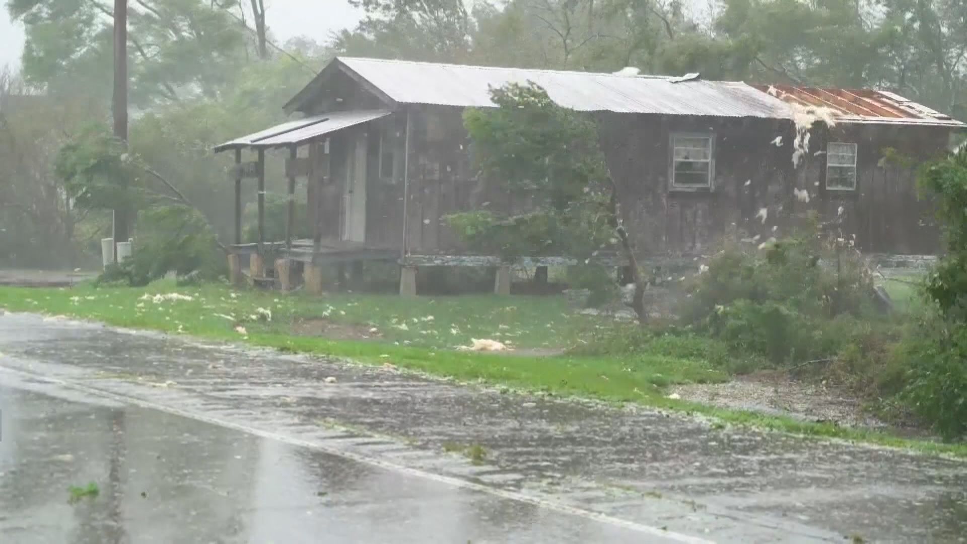 四級颶風艾達登陸美國路易斯安那州
