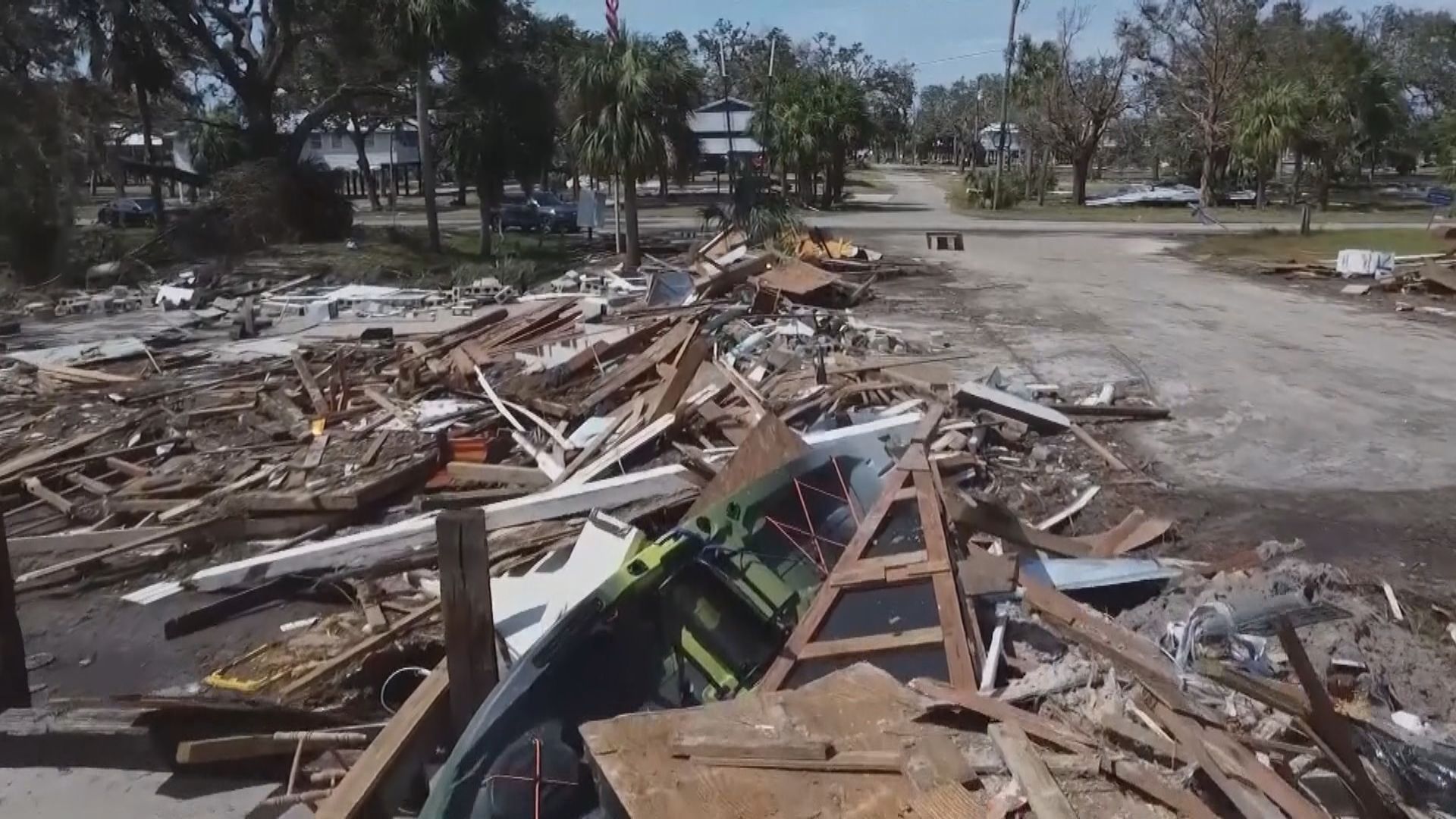 風暴海倫妮在美國東南部造成至少90人死亡