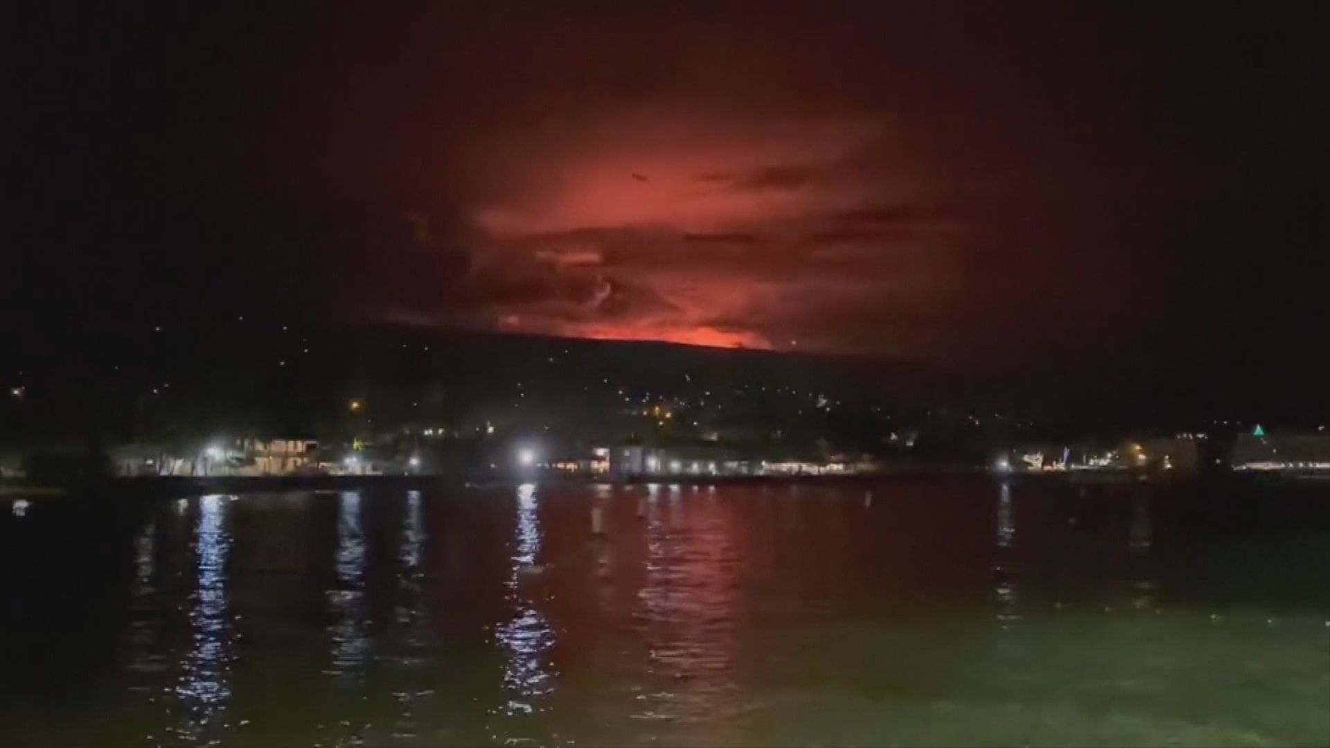 美國夏威夷冒納羅亞火山噴發