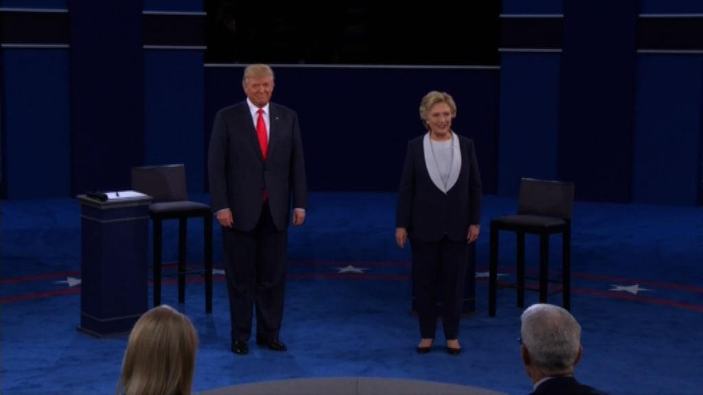 美國總統候選人舉行第二場辯論