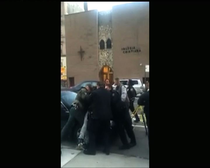 
紐約警員涉毆黑人少年被停職