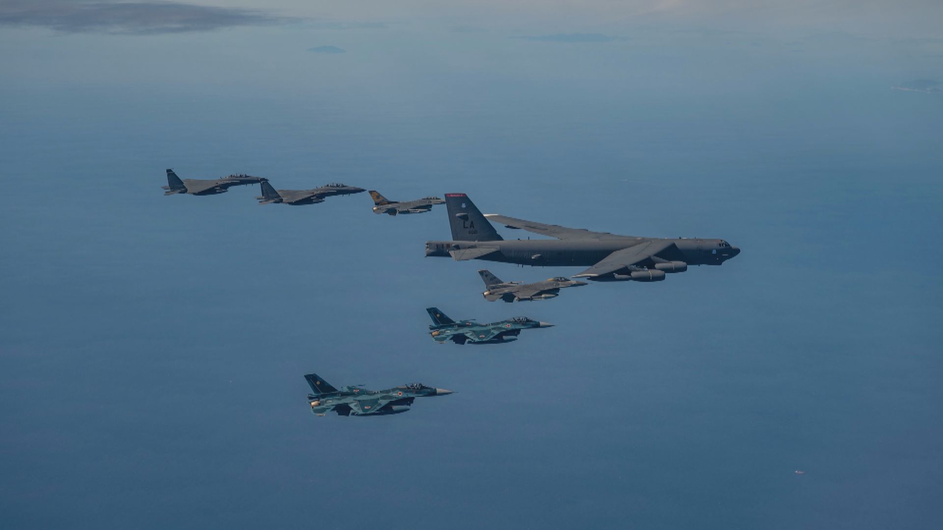 美日韓首次於朝鮮半島附近舉行空中聯合軍演