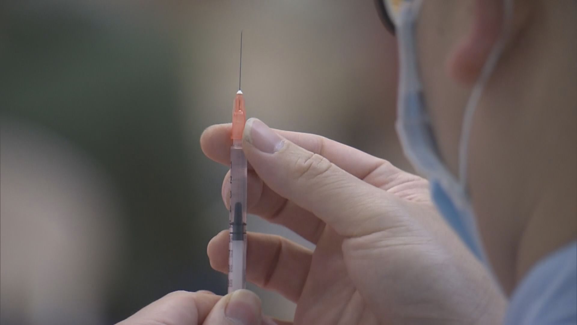 本港接種新冠疫苗總劑量超過1000萬劑