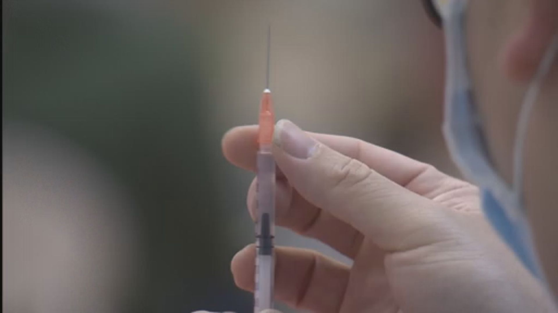 周日約2萬3千人接種新冠疫苗