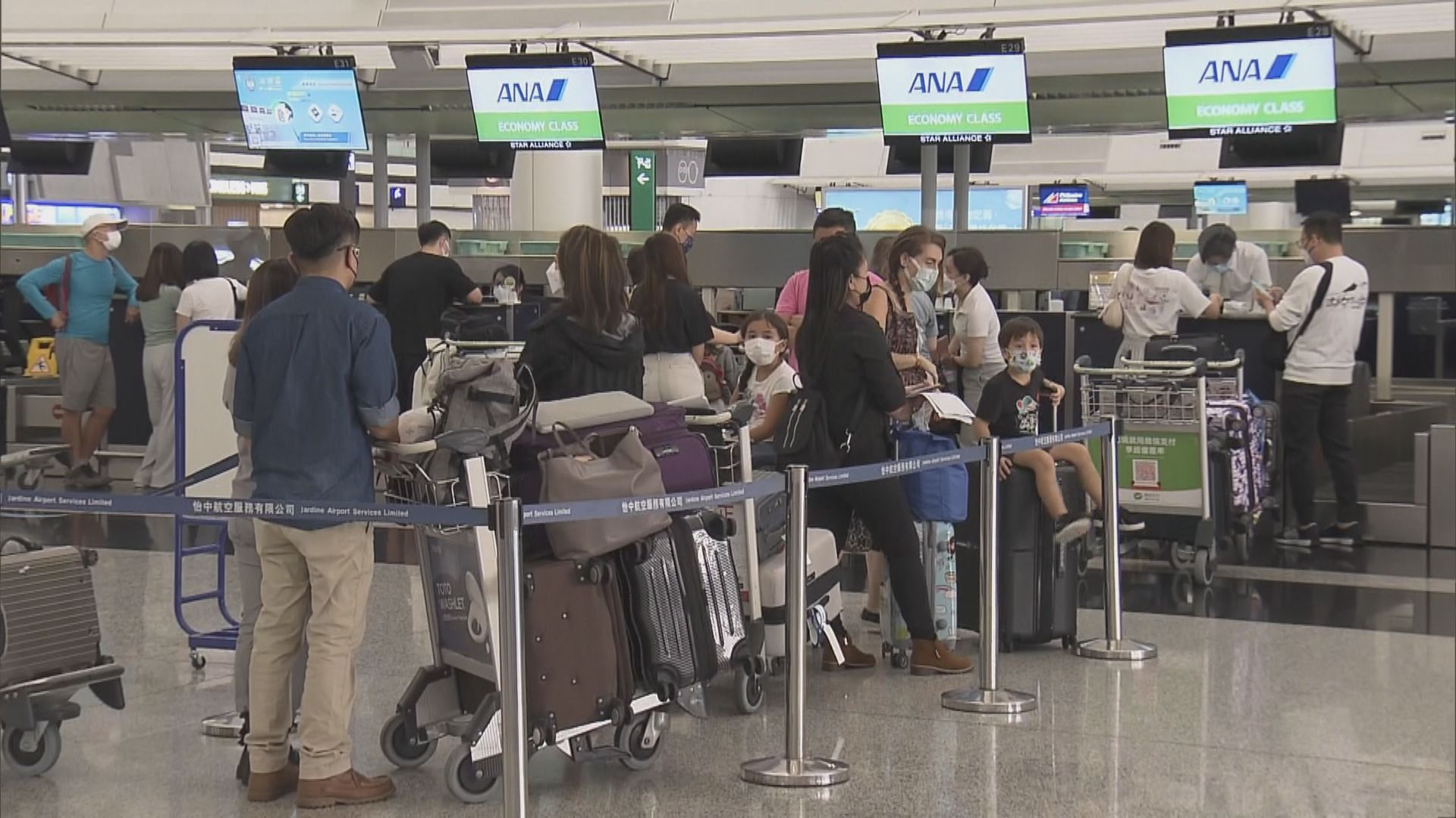 周一起機場入境人士取消酒店檢疫　外遊市民受惠