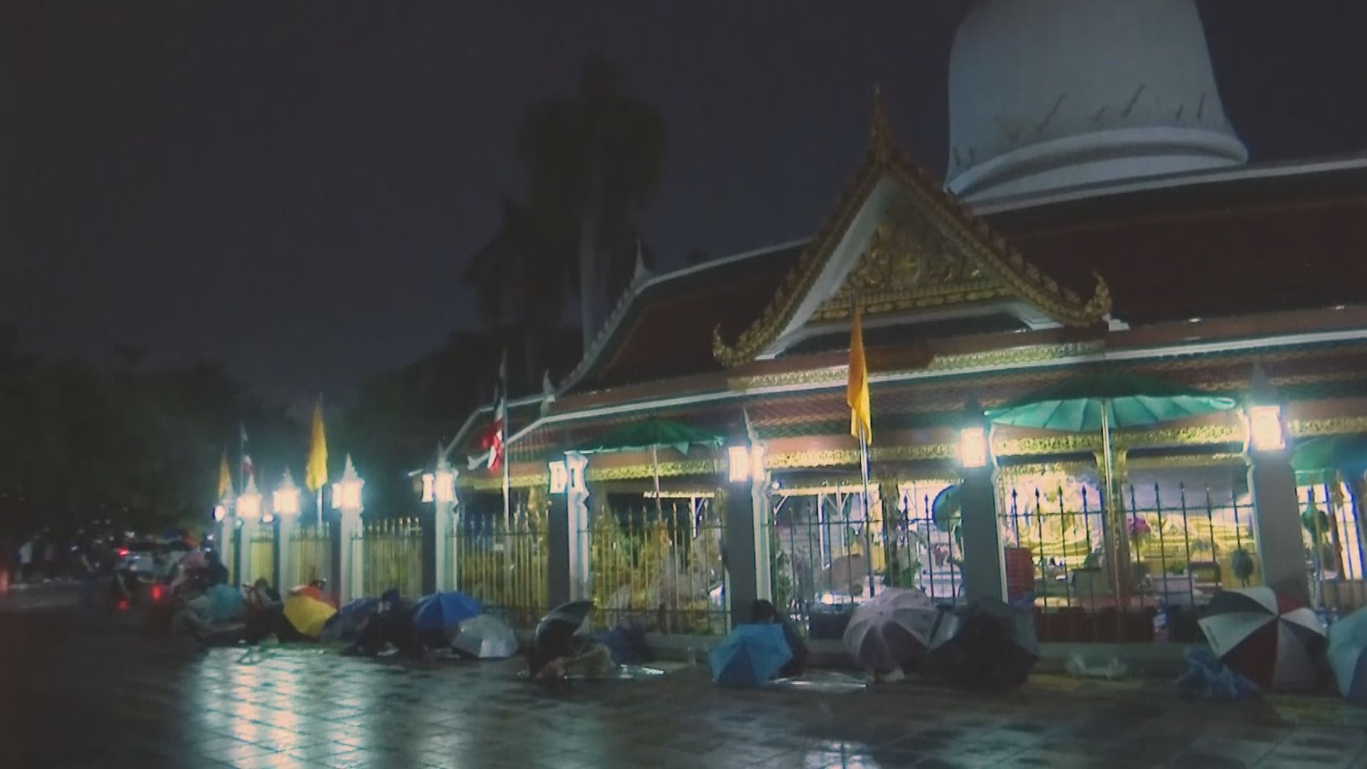 泰國增近萬宗確診個案　民眾通宵輪候檢測