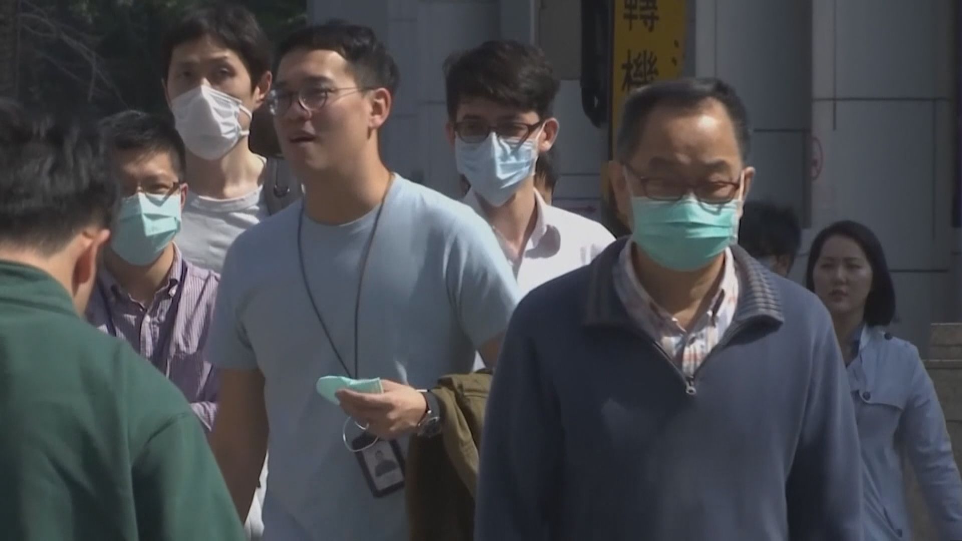 台灣疫情警戒維持二級　醫院停止一般探病
