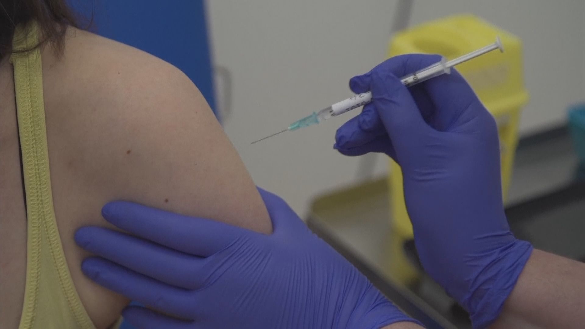 據報英國最快下月展開新冠疫苗接種計劃