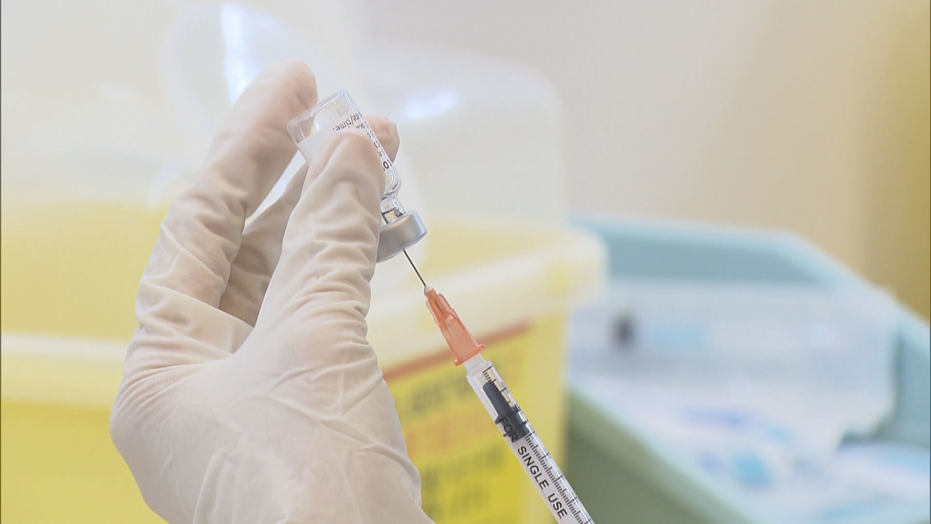 本港新冠疫苗接種總劑次突破500萬