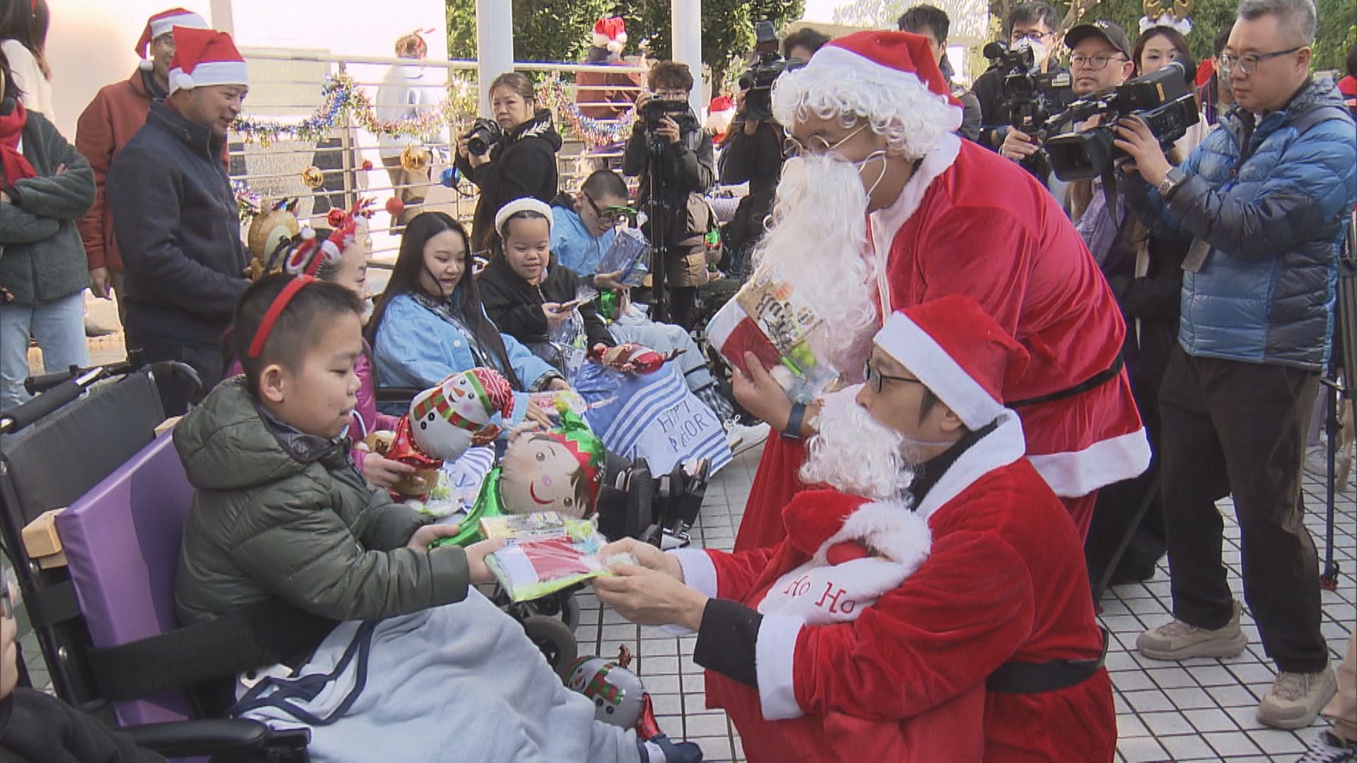 大口環兒童醫院舉辦活動 與病童歡度聖誕節