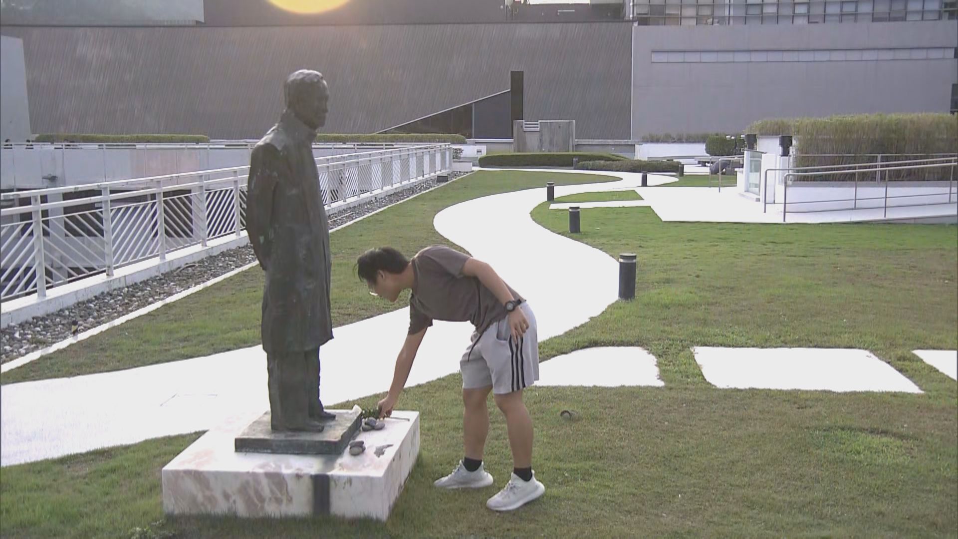 盧煜明：楊振寧與中大淵源深厚　啟迪後人追求物理學真諦(李馨萍報道)