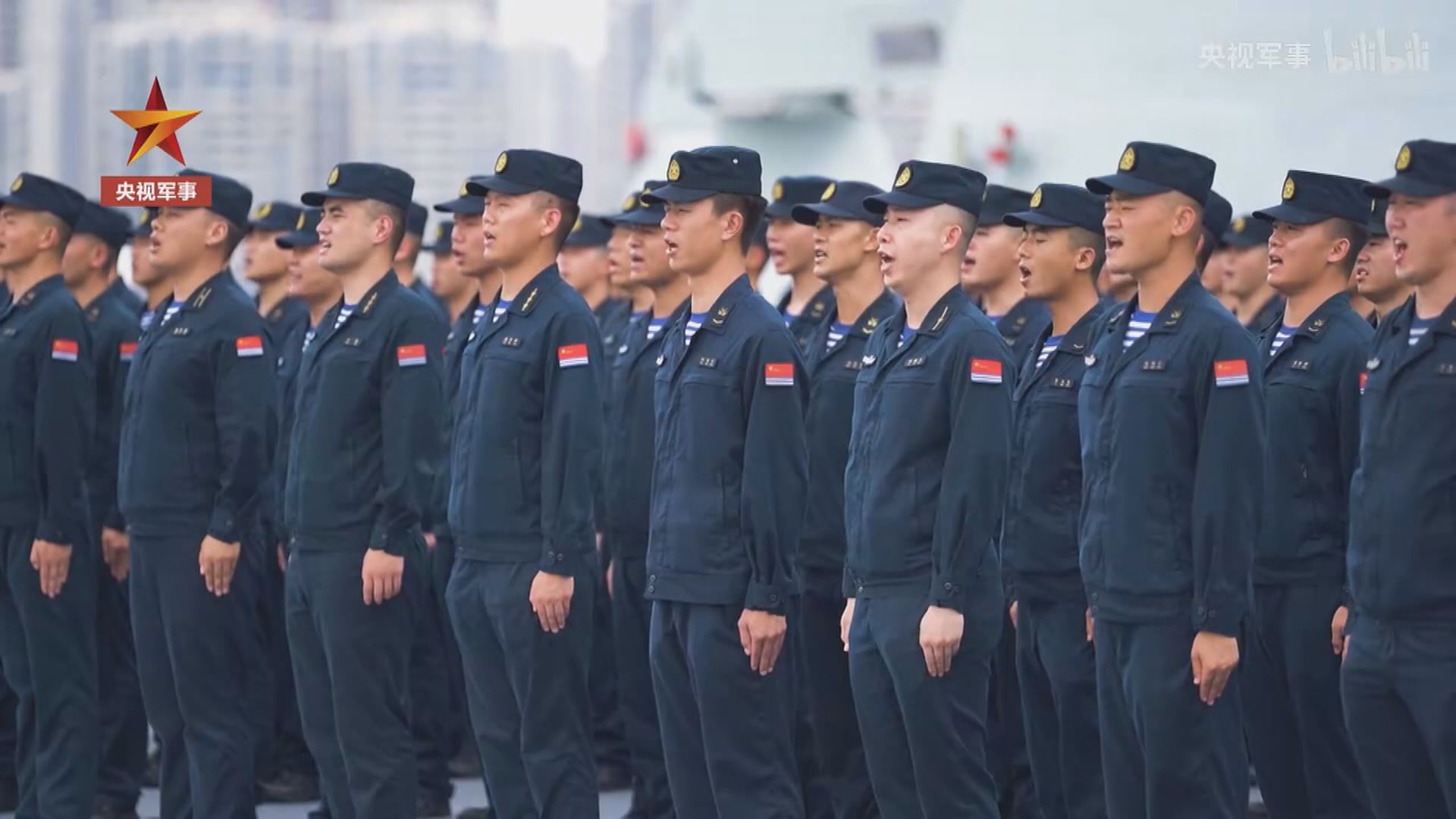 解放軍第四艘075型兩棲攻擊艦　湖北艦正式服役